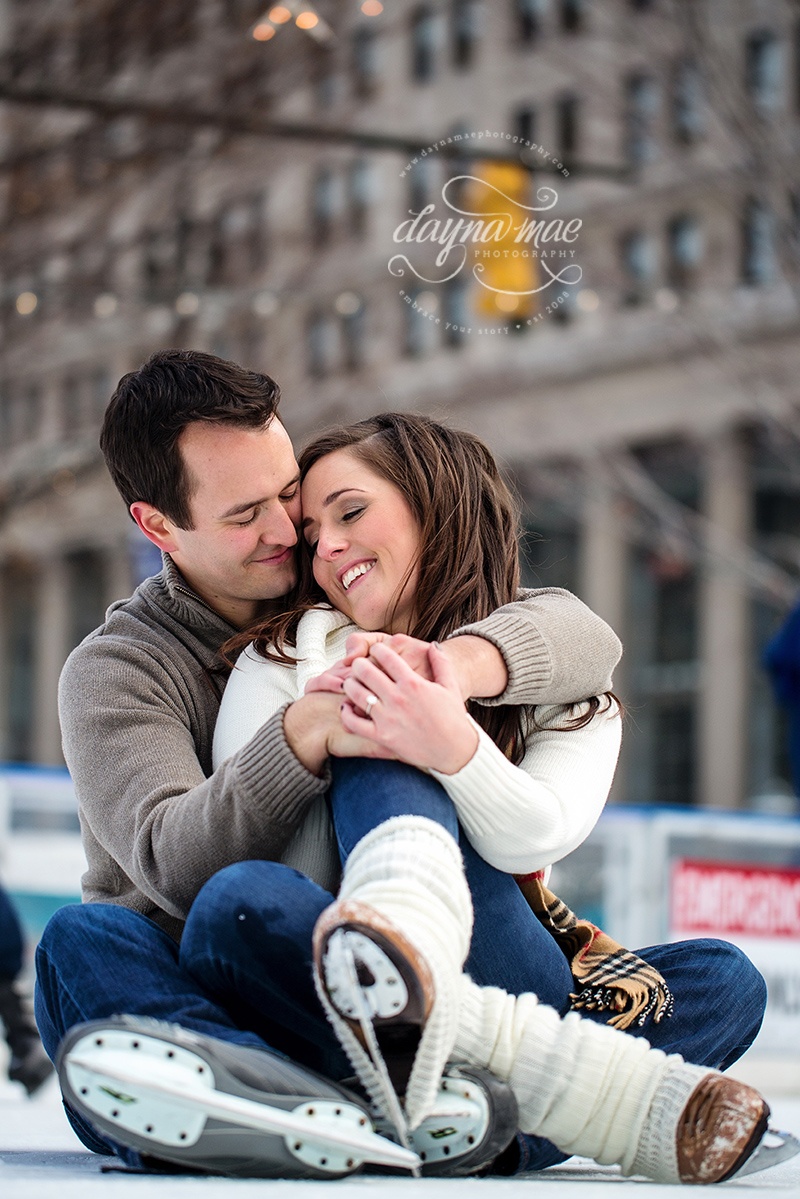 detroit_engagement_ice_skating_10